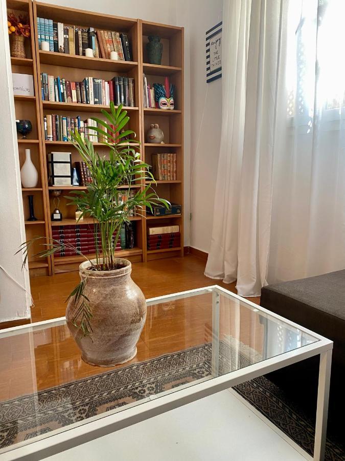 El Reloj Del Viajero Apartman Sevilla Kültér fotó